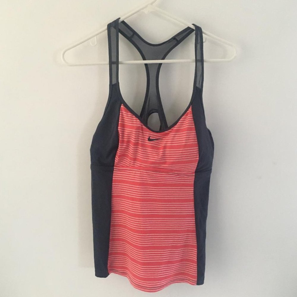 Nike women's running tank size XL